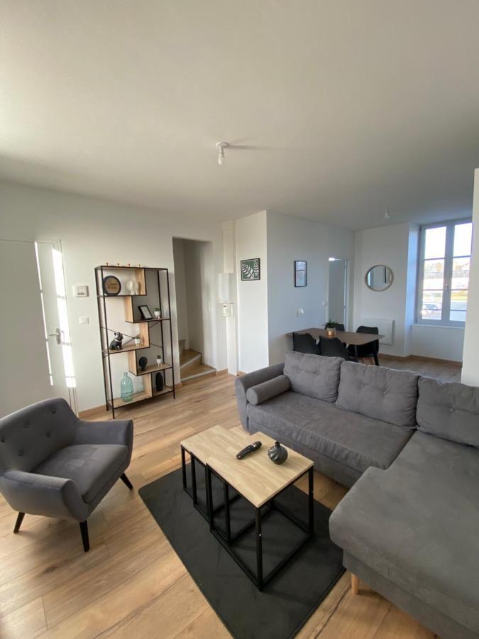 Le Duplex Tout Confort Bressuire Eksteriør bilde